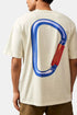 Camiseta con mosquetón Gramicci (pigmento de arena) | Camisetas
