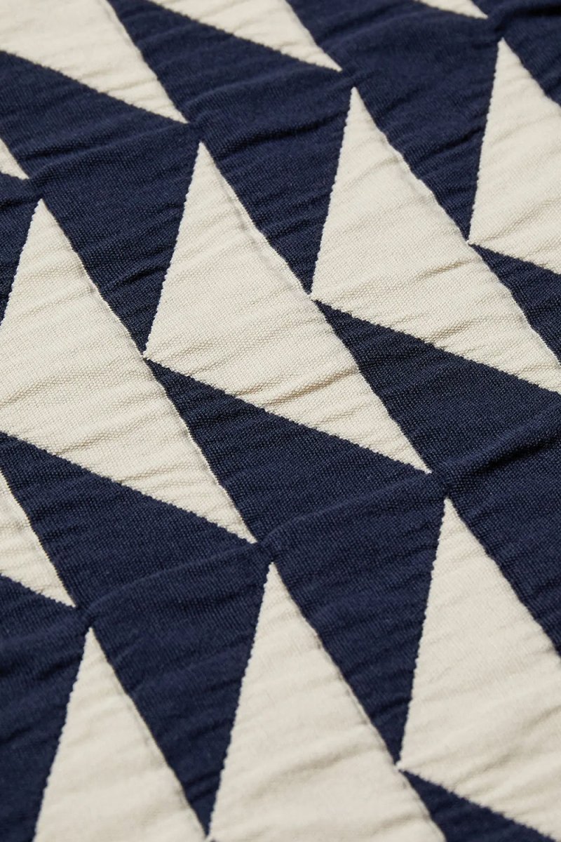 Pendleton Cotton Matelasse Twin Blanket (Midnight Nova Blue) | Lifestyle